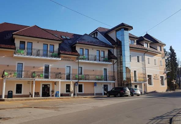 Hotel Vysehrad Turčianske Teplice Dış mekan fotoğraf